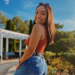 Meet your Posher, Jena